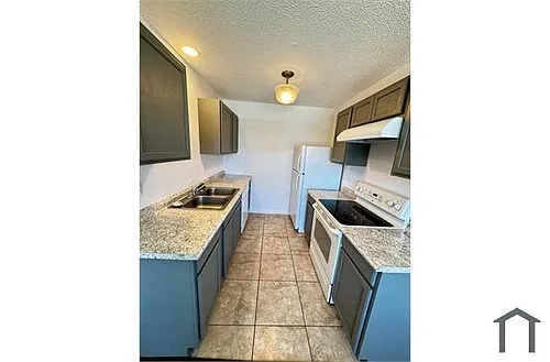 840 Center Ave #980 Photo 1