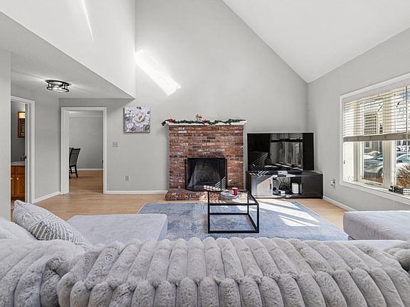 3rd image of 7 Indian Cove Way