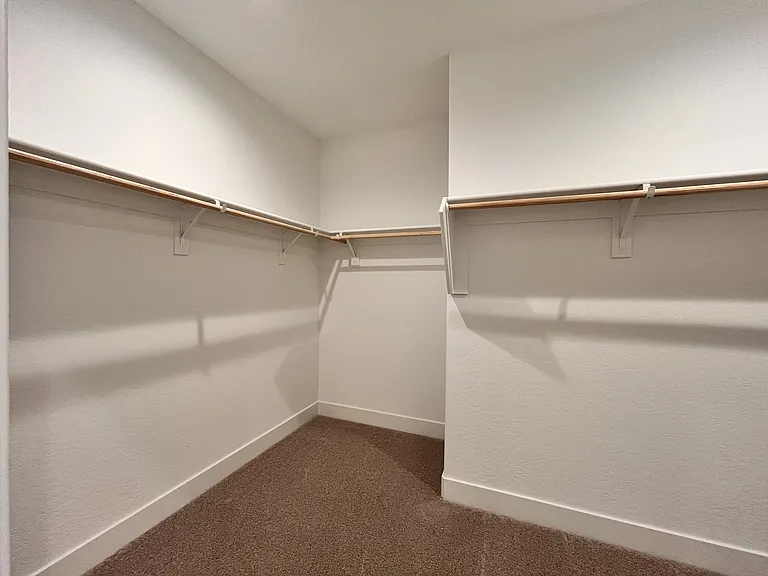 2827 E Colina Dr — Photo 10