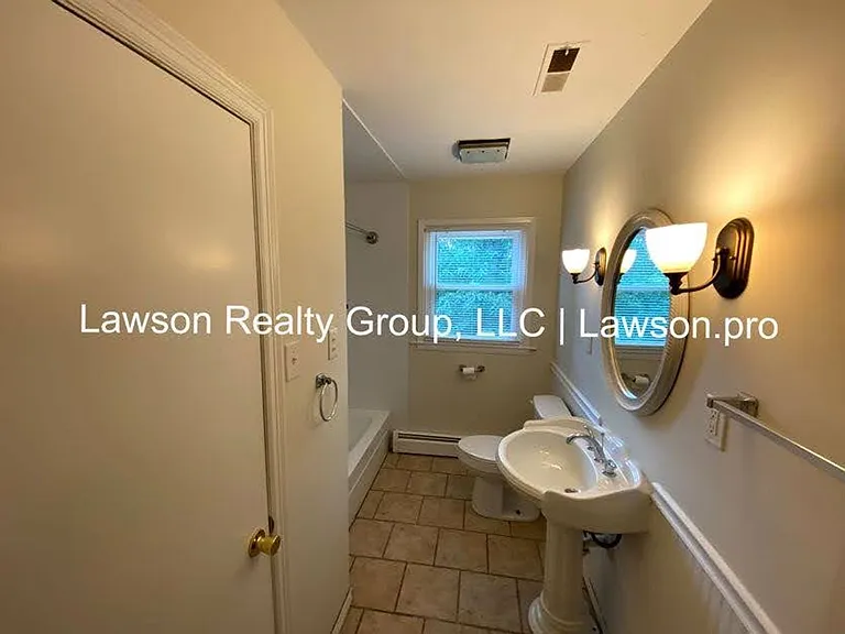 1706 Glendon Rd — Photo 16