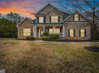 120 Waters Edge Ln, Jackson, GA 30233