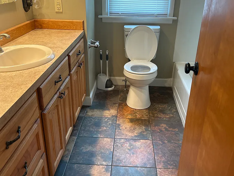 2916 Kentucky Ave — Photo 6