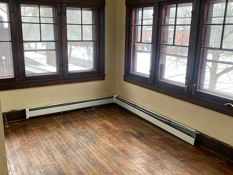 280 Fairgreen Ave #3 — Photo 2