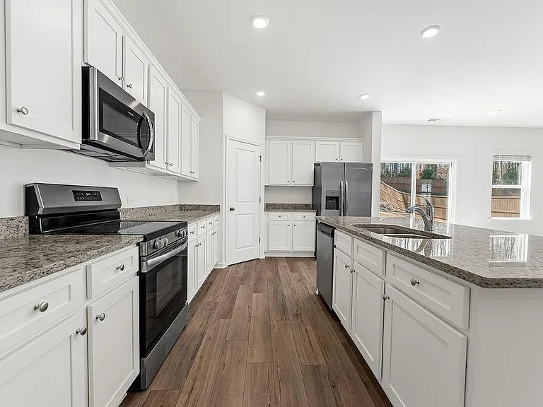 103 Dewitt Dr — Photo 15