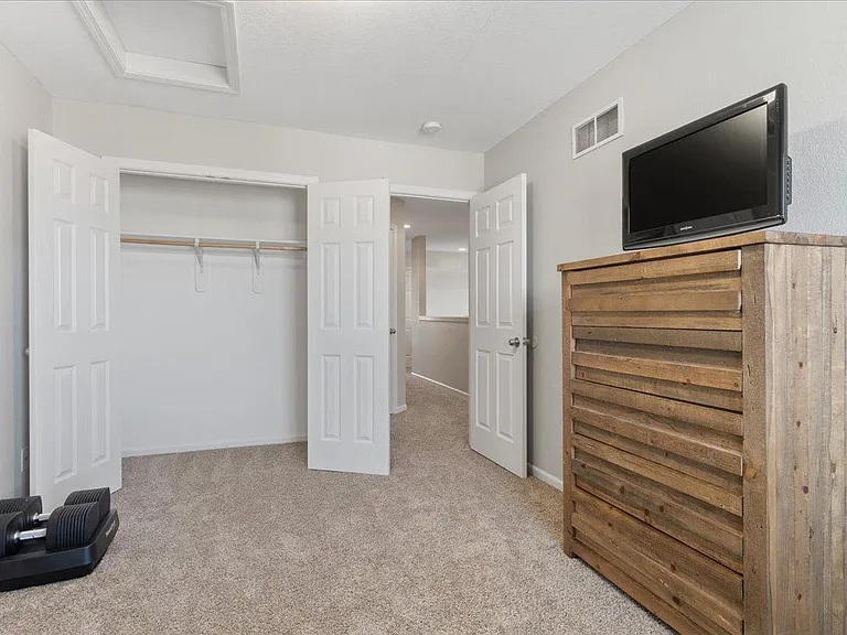 461 Dogwood Ct — Photo 24