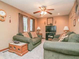 524 N Chestnut St, Monticello, IA 52310