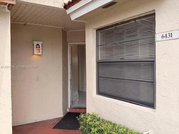 6431 NW 171st St, Hialeah, FL 33015