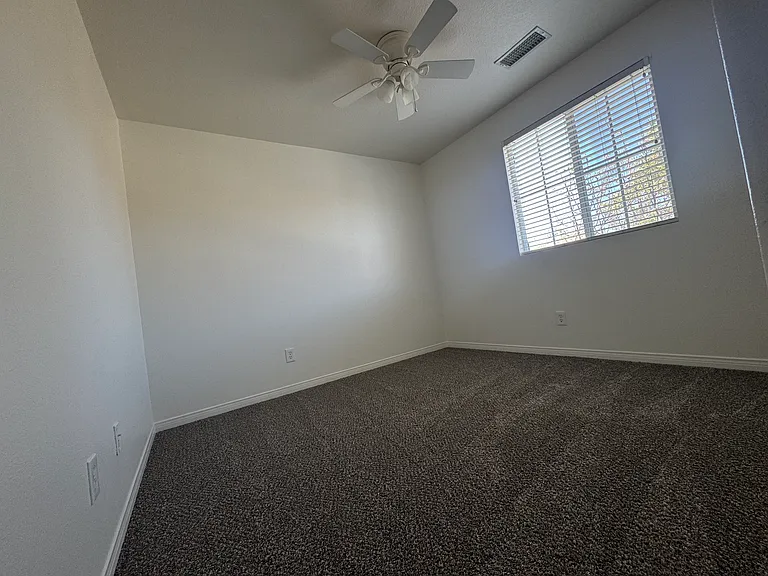 18 Copperstone Ln — Photo 34