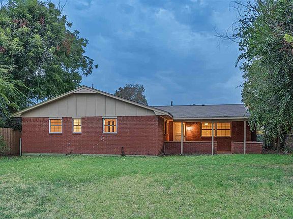 3rd image of 5427 NW Cottonwood Dr