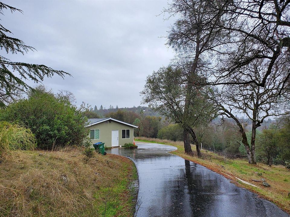 2nd image of 11723 Creek View Dr