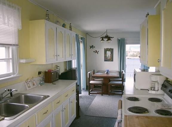 3rd image of 50292 Kings Point Dr #301