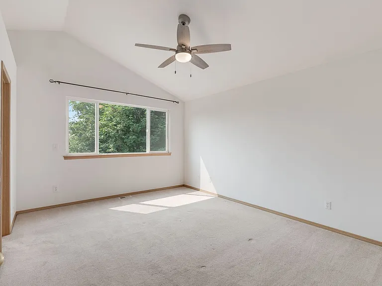 2116 82nd Dr NE — Photo 18