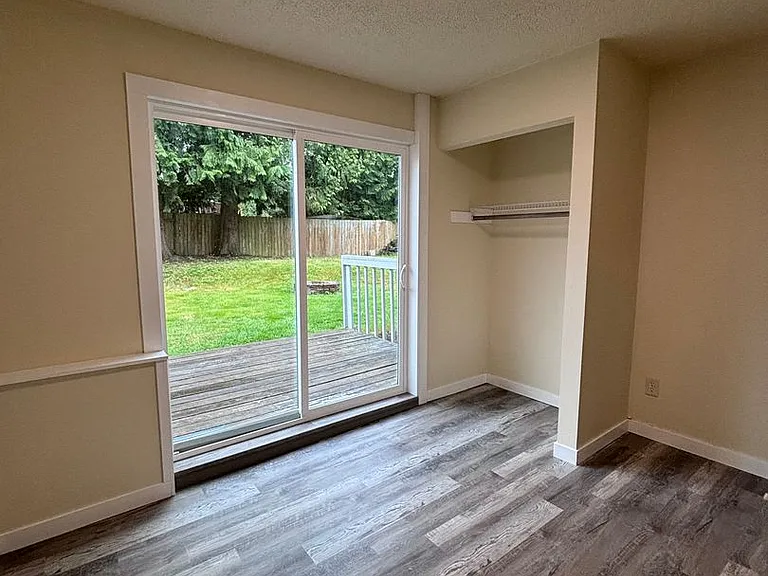 3510 55th Ave NE — Photo 25