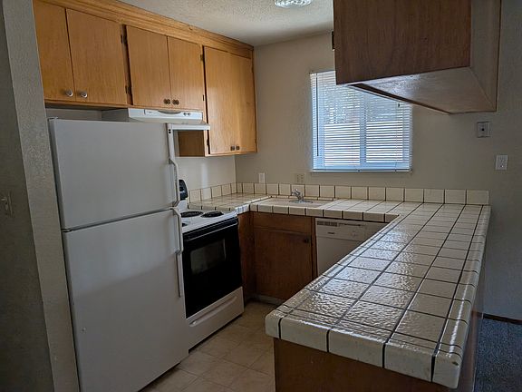 5th image of 1088 4th St #5