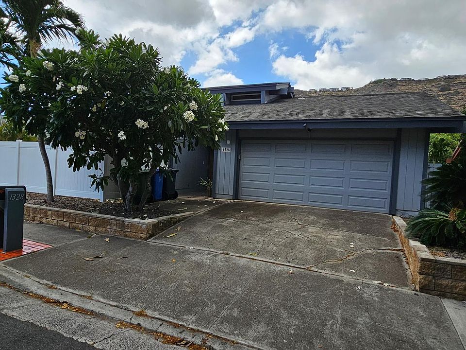 1st image of 1328 Honokahua St