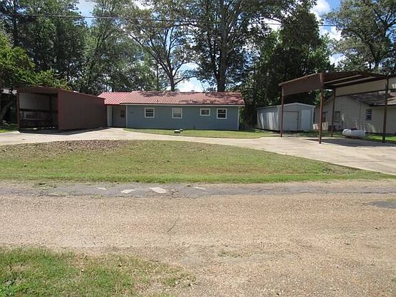 2nd image of 295 Acacia Ln