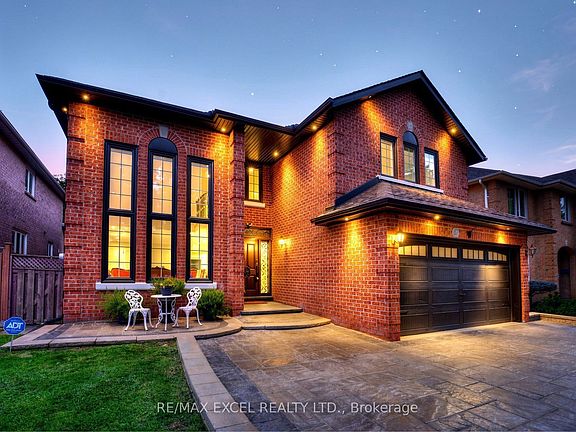 2nd image of 2B Trinity Cres