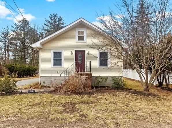 55 High St, Abington, MA 02351