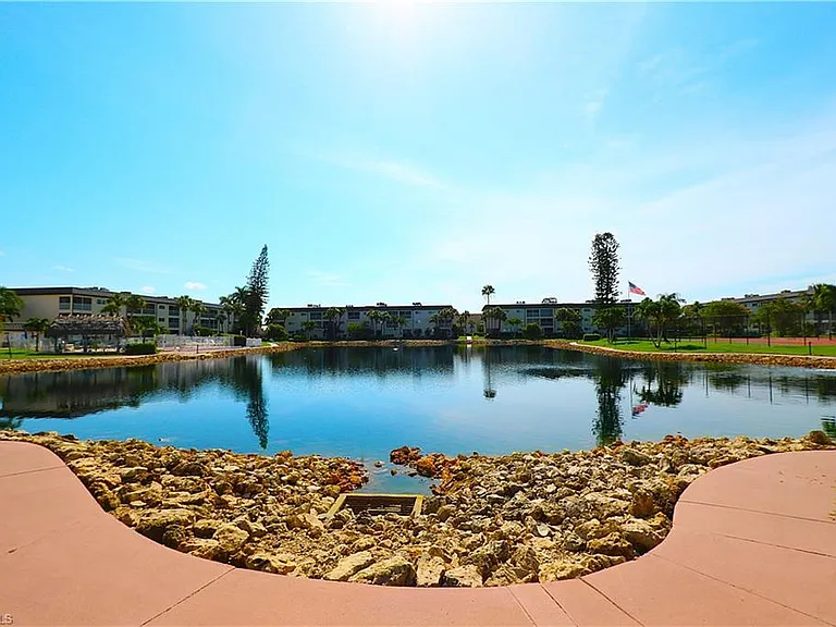 1004 Manatee Rd #H202 — Photo 18