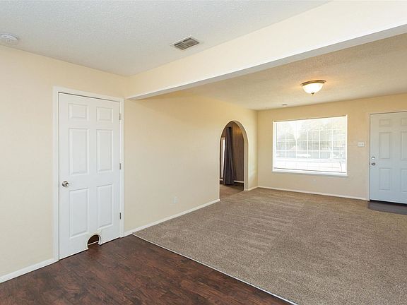 5th image of 3402 Bandolina Ave