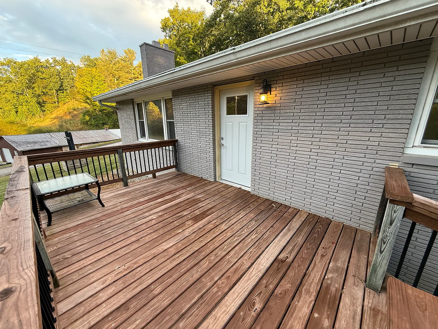 3 bed, 1.5 bath, 1200 sqft, $2,000 — Photo 3