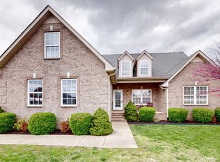 1406 Davy Crockett Dr, Murfreesboro, TN 37129