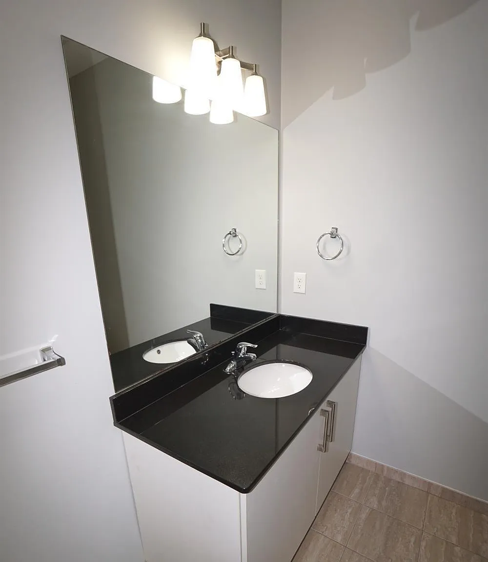 2 bed, 3.0 bath, $2,995 — Photo 1