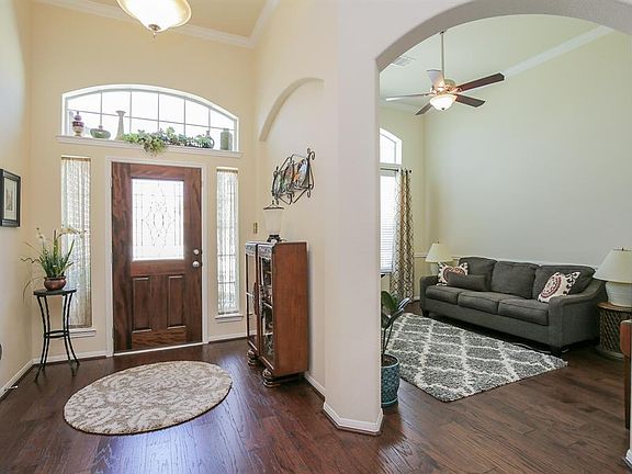 Front entry with lovely arches