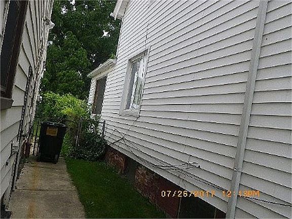 3rd image of 5048 Pennsylvania St