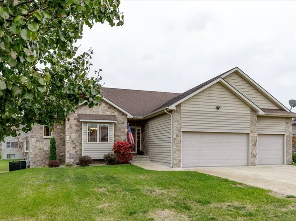 4011 141st St, Urbandale, IA 50323