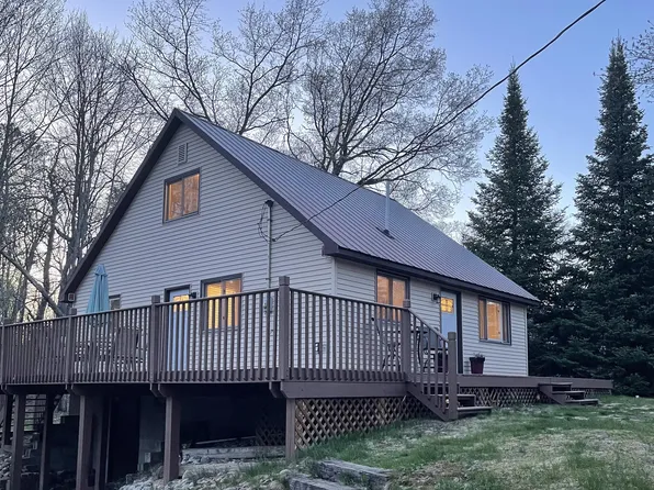6390 Bear Lake Dr, Johannesburg, MI 49751