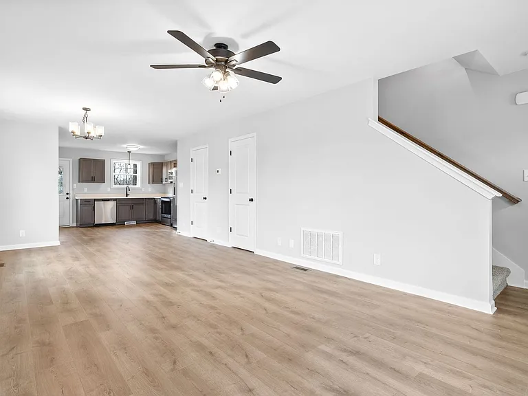 332 Church St — Photo 6