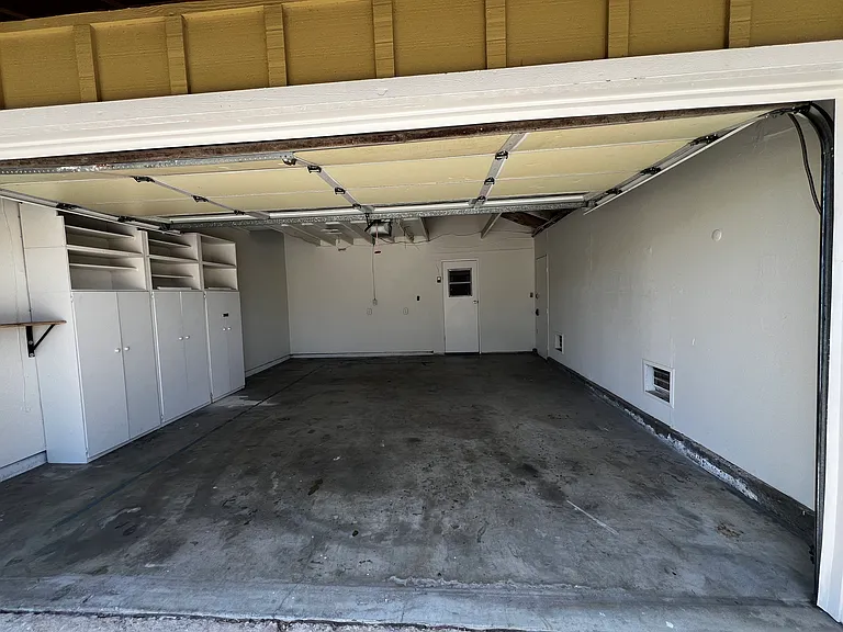 13050 Wanesta Dr — Photo 8