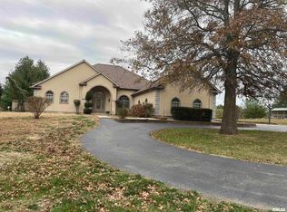 2003 Calico Rd, Marion, IL 62959