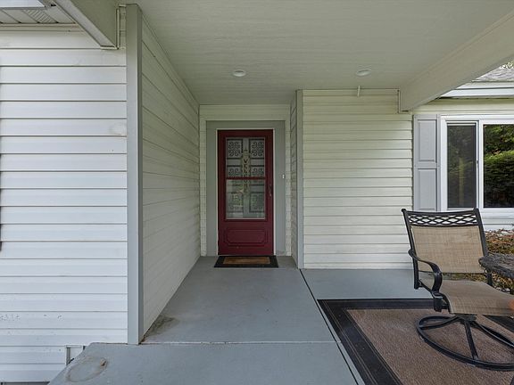 5th image of 1825 Hunt Ave