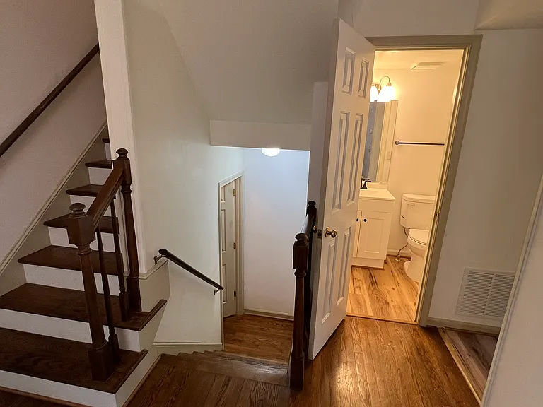 1000 Huntwood Ln — Photo 7