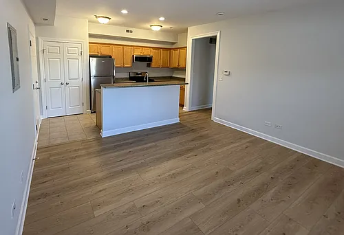 206 W Main St Photo 1