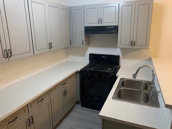4th image of 210 N Avenue 55 #114