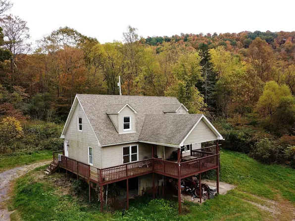 405 Deanville Rd, New Bethlehem, PA 16242