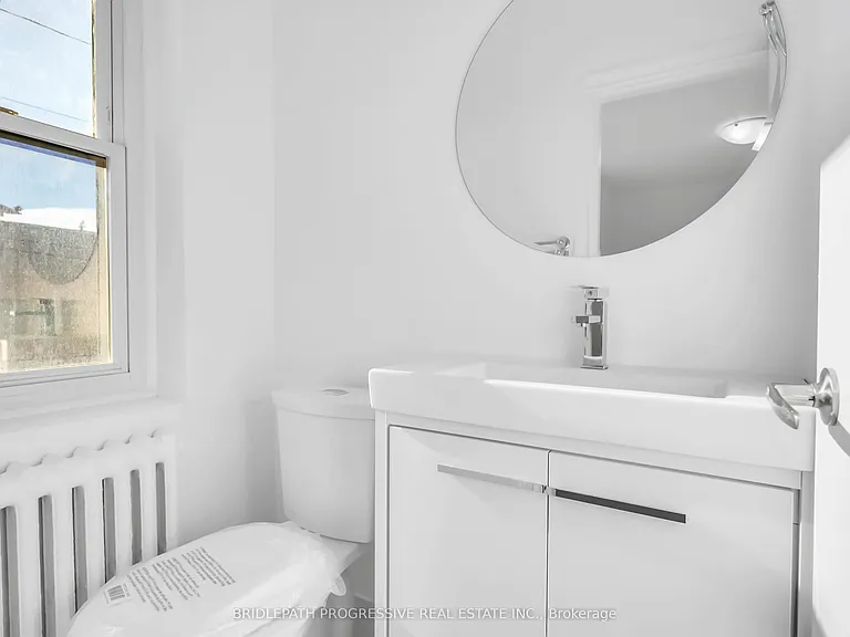 894 Eglinton Ave W #1 — Photo 6