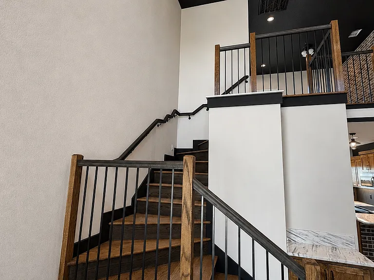 215 E Avenue K #B — Photo 5