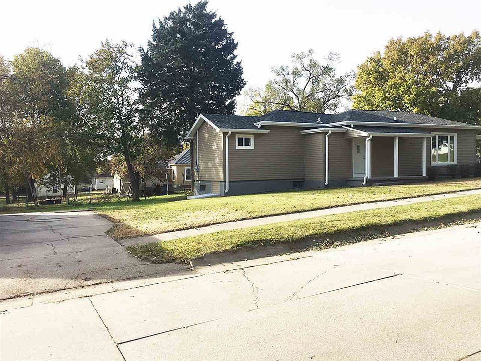 600 S 9th St Beatrice NE 68310 Zillow