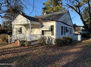 608 W Parrish Dr, Benson, NC 27504