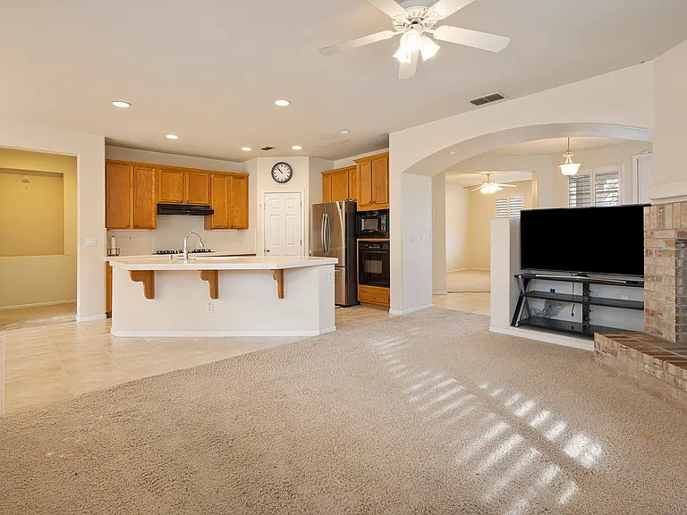 2620 Maybrook Dr — Photo 18