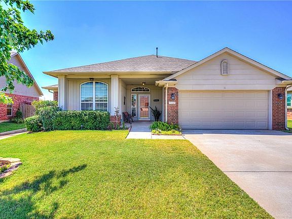 2nd image of 717 Heatherwood Dr