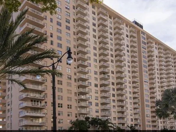 250 174th St, Sunny Isles Beach, FL