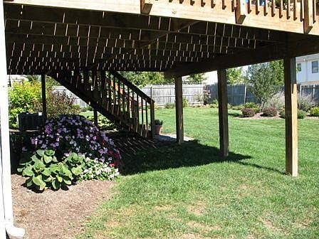backyard w/deck