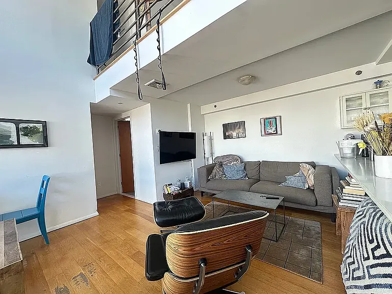 240 N Henry St #3A — Photo 5