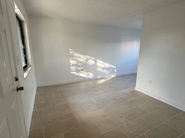 310 NW 16th Ave #1, Miami, FL 33125