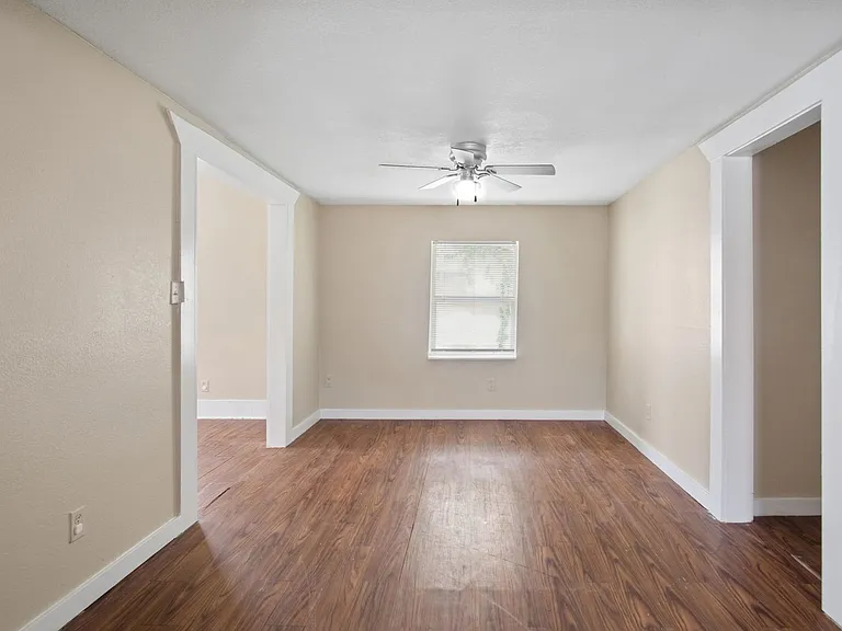 521 S Polaris St — Photo 17